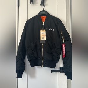 Very good black jacket size small